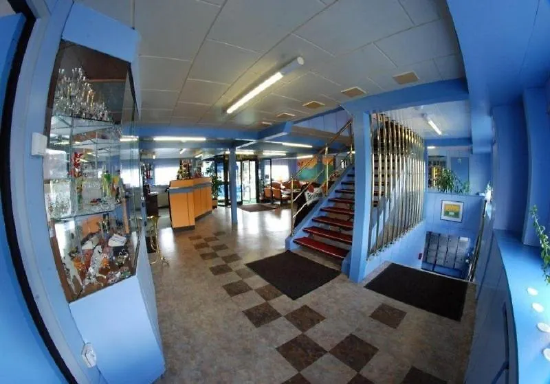 Botel Racek Prague 3*,