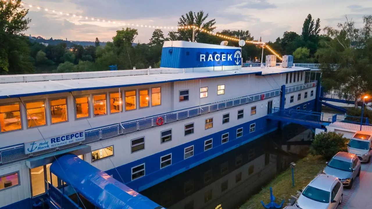 Botel Racek Prague